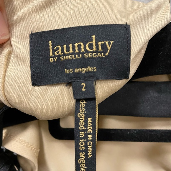 Long sleeve shift dress with black velvet detailing, size 2 Laundry - Picture 3 of 3